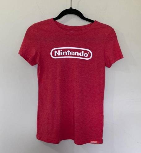 Nintendo  Short Sleeve Red Tee Size Small