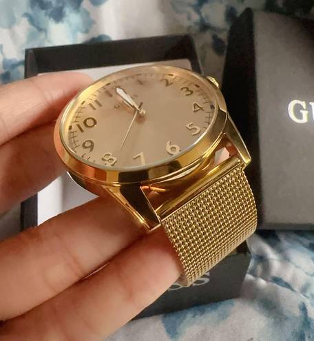 GUESS gold tone analog watch MESH BAND ADJUSTABLE BRACELET 