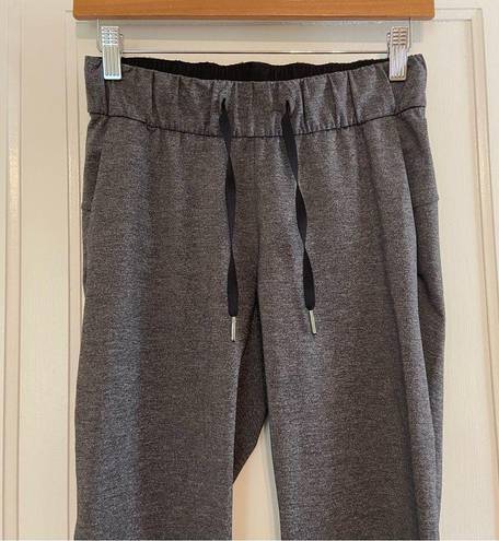 Lululemon  On the Fly pant- heathered black