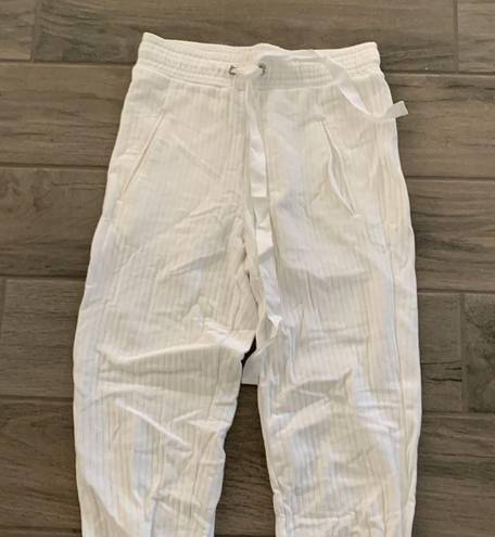 The Range  white ribbed jogger pants