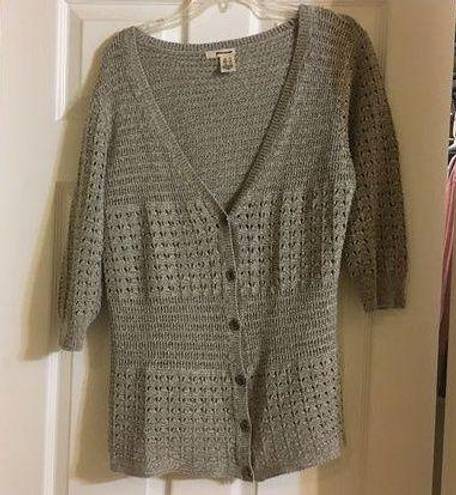 DKNY EUC  women sweater size XL