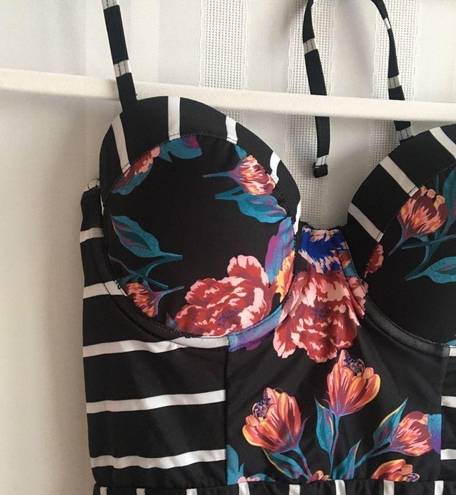 Modcloth  Harper One-Piece Floral Swimsuit Black