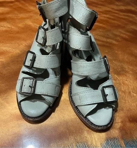 FREEBIRD by Steven Quail Leather Buckle Strapy Gladiator Sandals size 6 open toe