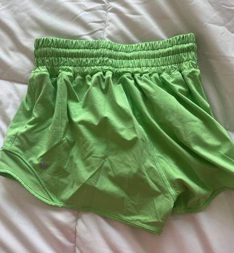 Lululemon Hotty Hot Short 2.5”