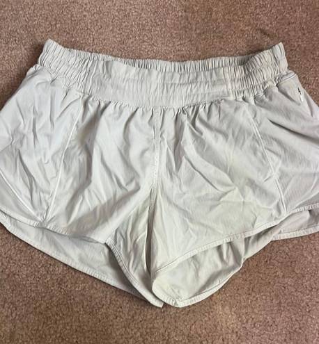 Lululemon White Hotty Hot 2.5” Shorts