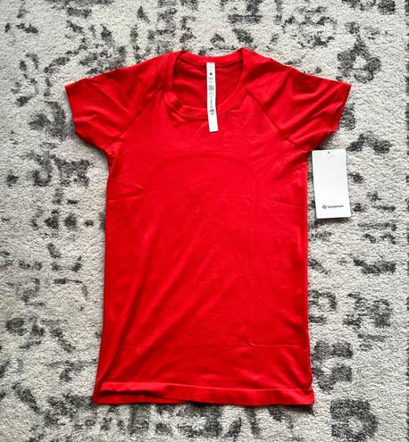 Swiftly Tech Tee Carnation Red SZ 6