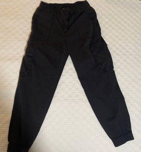 American Eagle black cargo jogger pants