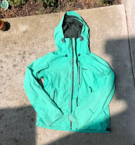 Patagonia Women’s  GorTex rain jacket size M .