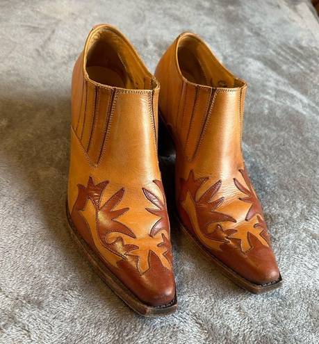 Charlie 1 Horse Vintage  Leather Booties