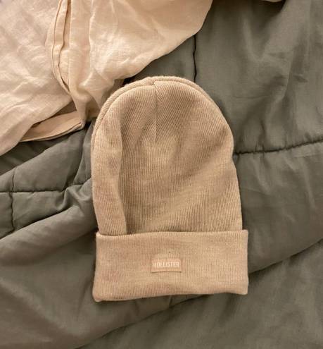 Hollister Beanie