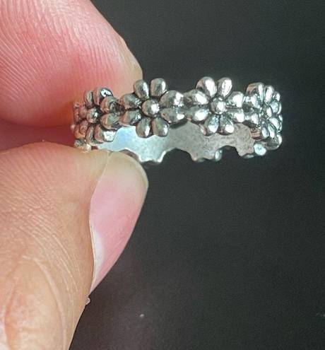 Daisy flower ring size 7