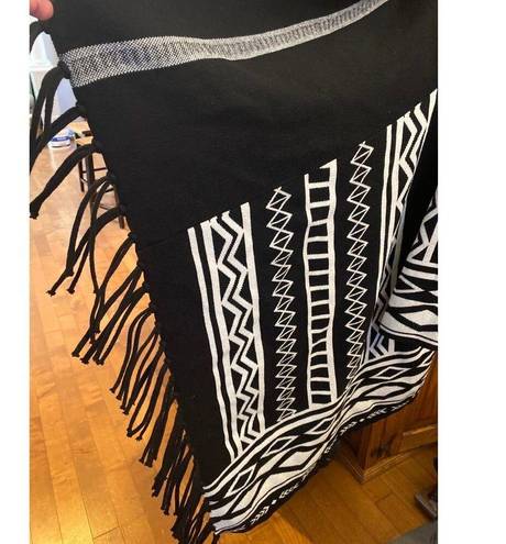 Chico's Chico’s Aztec print open front fringed cardigan front Black White  size XL