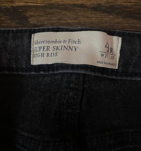 Abercrombie & Fitch Abercombie super skinny high rise jeans.