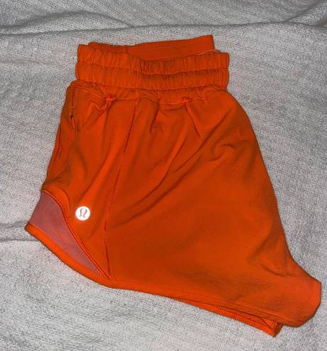 Lululemon Hotty Hot Short 2.5”