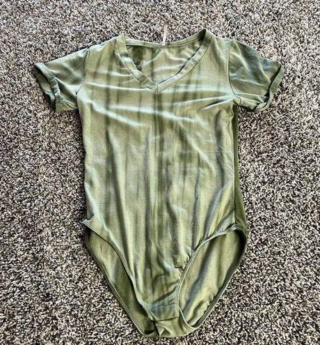 Poof  T Shirt Bodysuit Size Medium