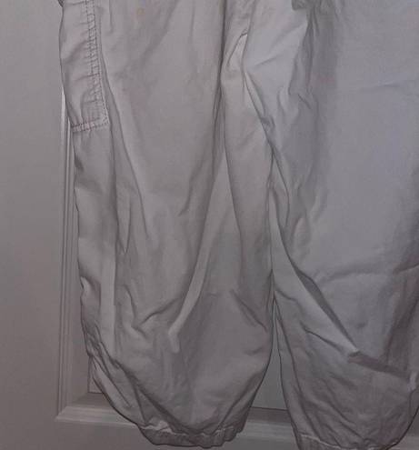 Faded Glory  White Capri Cargo Pants With Elastic Waist Band