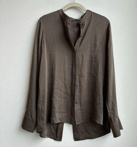 Vince  Silk Stretch Brown Split Back Button Down Blouse Size 2