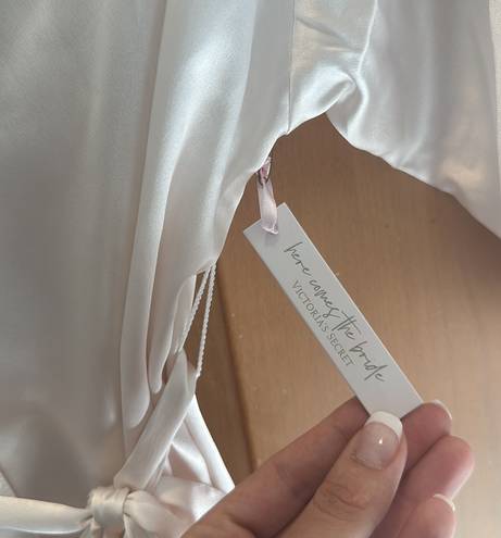 Victoria's Secret NWT  Bride Robe