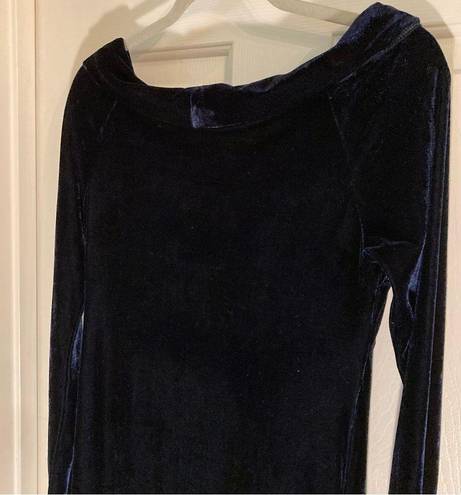 Chelsea and Violet  NWT Stunning Deep Blue Velvet Midi Dress Size Medium