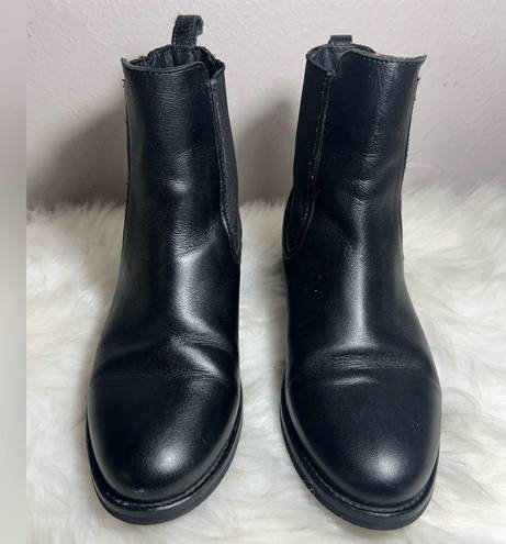 Krass&co Thursday Boot  Duchess Women’s Chelsea Boot Size 5.5