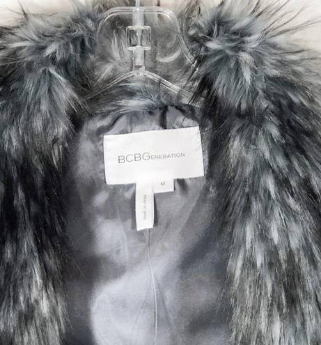 BCBGeneration  Womens Size Medium Faux Fur Vest Gray Lined Open Front Shaggy IL