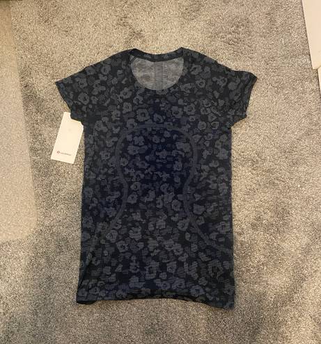 Lululemon Swiftly Tech Short Sleeve 2.0