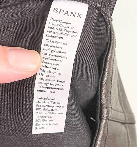 Spanx  Women's Black Stretch Vegan Leather Pull On Moto Biker Jogger Pants Medium