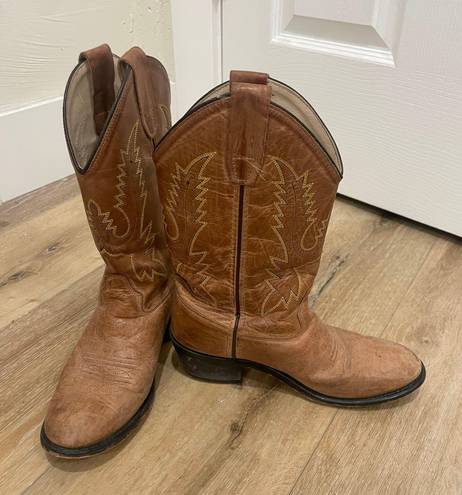Cowboy Boots Brown Size 6