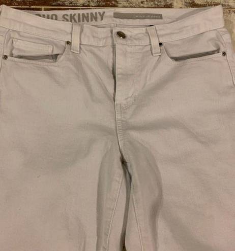 DKNY  SOHO Skinny White Jean