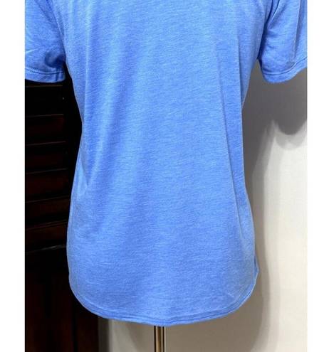 Well Worn  Womens T-Shirt Love Rainbow Blue Graphic Short Sleeve Front Knot M