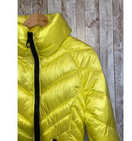 Guess  Women's Puffer Storm Cuffs Quilted Bright Yellow Jacket Coat Size Small