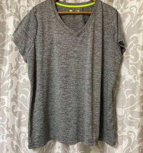 Xersion Heather gray work out tee