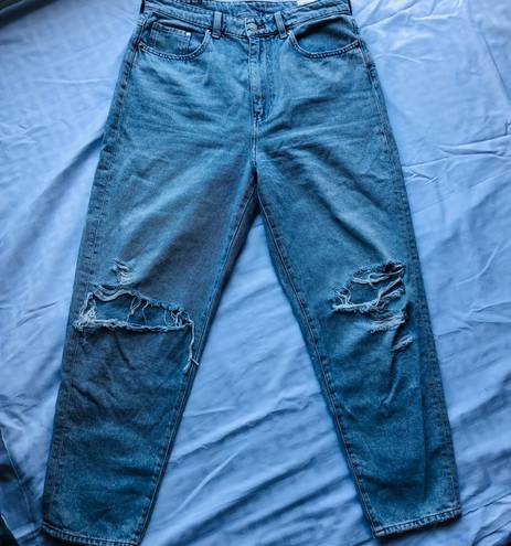 H&M Denim Distressed Mom Jeans Blue Size 8