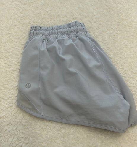 Lululemon Hotty Hot Short 2.5”