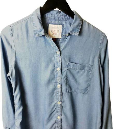 SO  Perfect Shirt Small Blue Lightweight Button Up Shirt Soft 100% Lyocell S