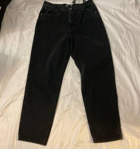 Pretty Little Thing  Black Mom Jean Size 12