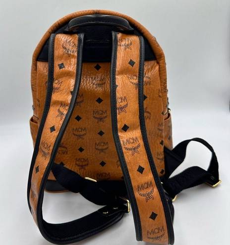 
COGNAC MCM VISETOS STARK
STUDDED BACKPACK MEDIUM