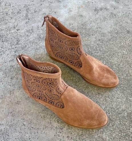 Jack Rogers  Ronnie Bootie Laser Cut Luggage Tan Suede Boot Flat Size 6.5