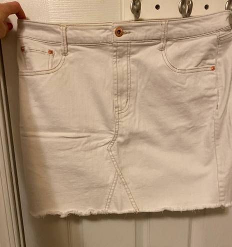 Jessica Simpson White Jean Skirt