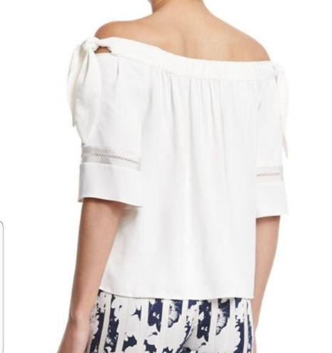 Alexis Hanne Blouse Medium Womens Off Shoulder Strap Eyelet Ivory