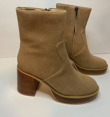 Oasis Society Alexandra Platform Ankle Boots