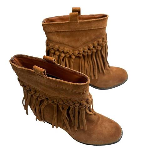 sbicca  Sound Suede Wester Leather Fringe Bootie Size 6