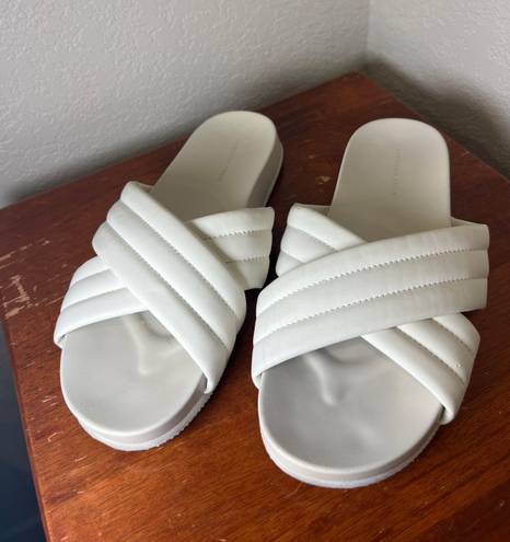 American Eagle White Slides