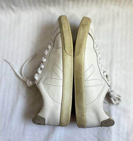 VEJA  Low Esplar Leather Lace-Up Sneakers | White