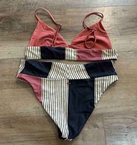 Rip Curl  Open Road Reversible Tri Bikini Top and Bottom Size M