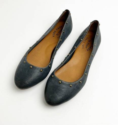 Kork-Ease  Violette Blue Leather Studded Slip On Flats, Size 8.5