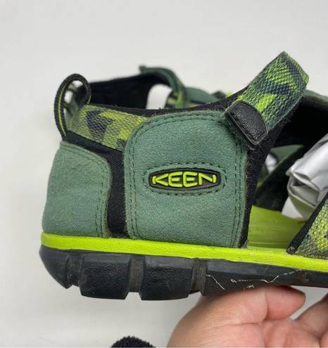 Keen  waterproof women size 7 shoes green sandals