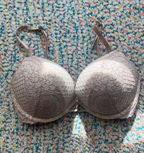 Victoria's Secret lace Bombshell Plunge bra Tan Size 32 D - $15