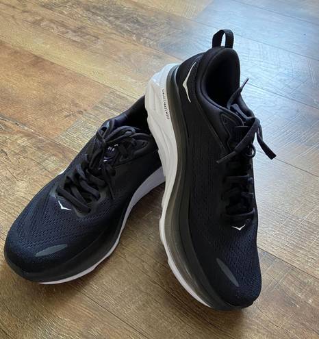 Hoka One One Bondi 6 All Black Sneakers