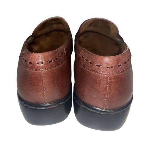 Auditions  Melody slip on leather shoes 8.5